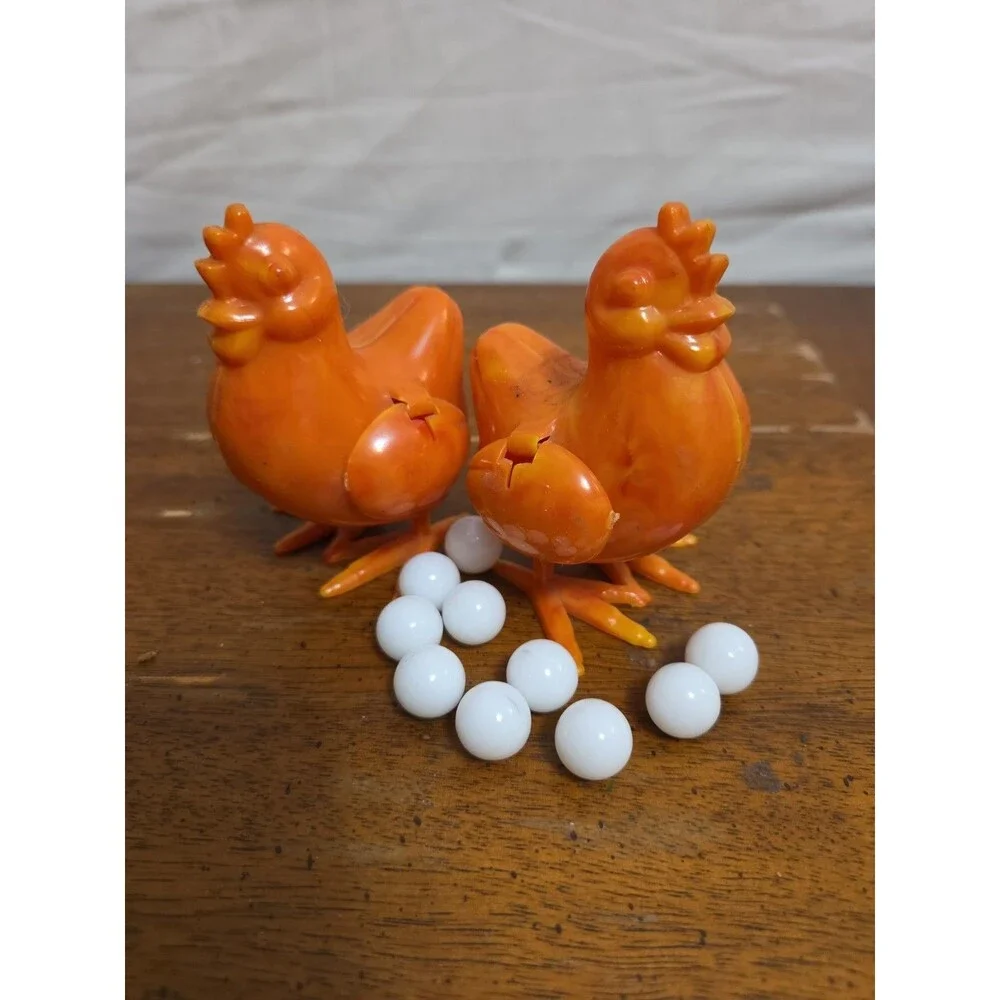 Vintage Catalin Bakelite Orange Marbled Egg Laying Chicken Toy Set Of 2 Works!